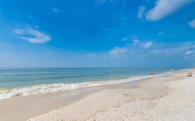 Island Winds West 477 By Albvr - Beachfront, Updated & Beautiful! Just Steps To The Beach & Hangout! Gulf Shores Eksteriør bilde