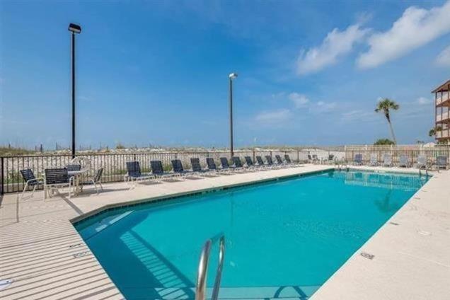 Island Winds West 477 By Albvr - Beachfront, Updated & Beautiful! Just Steps To The Beach & Hangout! Gulf Shores Eksteriør bilde